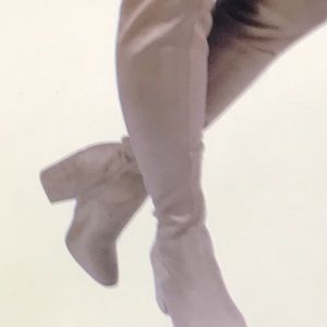 Thigh high boots 👢